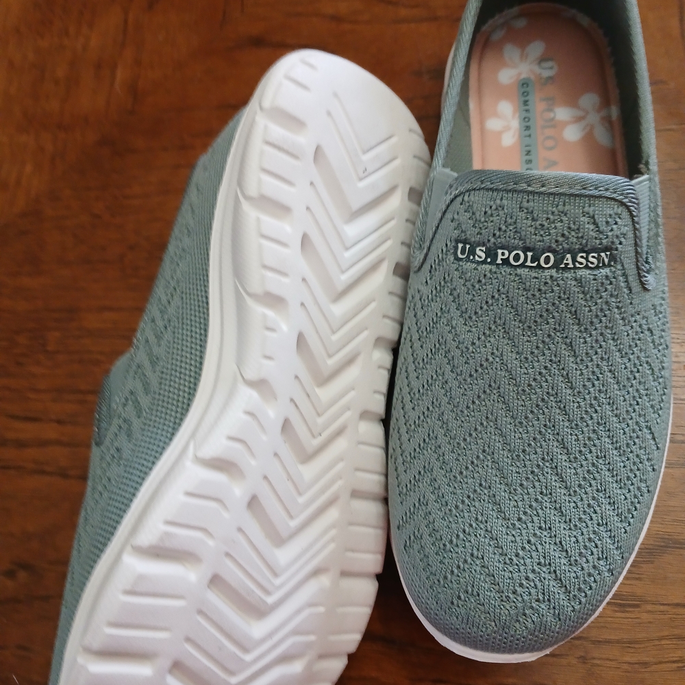 U.S. Polo Assn. Green Canvas Athletic Shoes - Picture 2 of 5